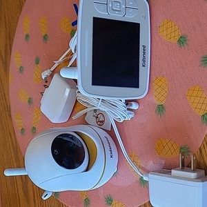 Kidsneed baby monitor